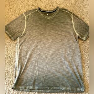 Tommy Bahama soft V neck tee